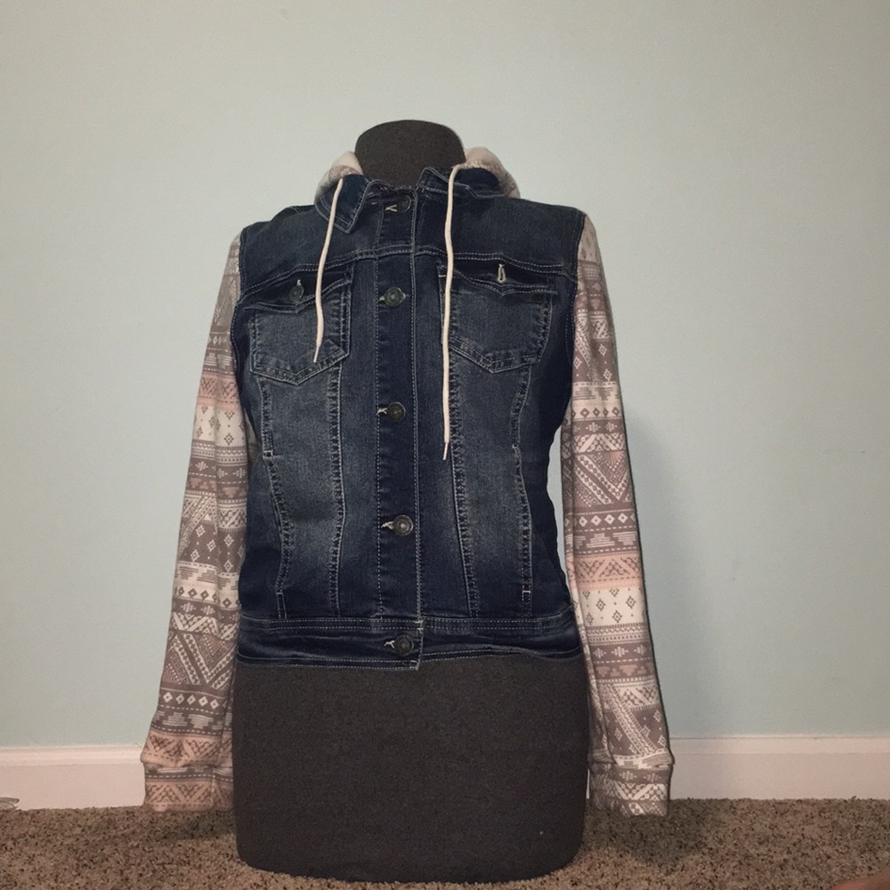 denim jacket/hoodie